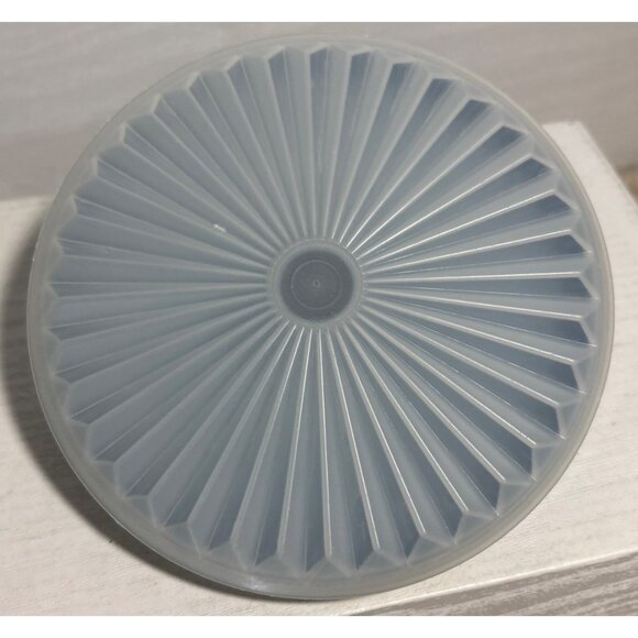 Vintage Tupperware #1575-6 Go Between 1.5 Quart Pitcher w/ Blue Push Button Lid - Picture 8 of 11